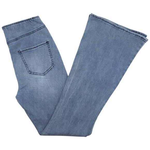 Womens Jeans Juniors 3 Blue Flare High Rise Pullon Stretch Light Wash New - Picture 1 of 12